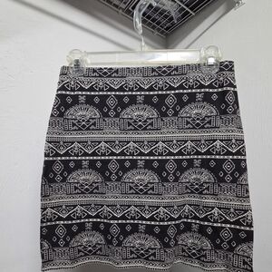 Billabong Black and White Geometric Pencil Skirt